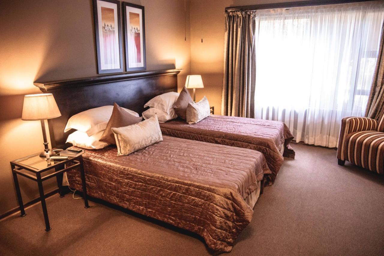 Bass Lake Country Lodge Pretoria Luaran gambar