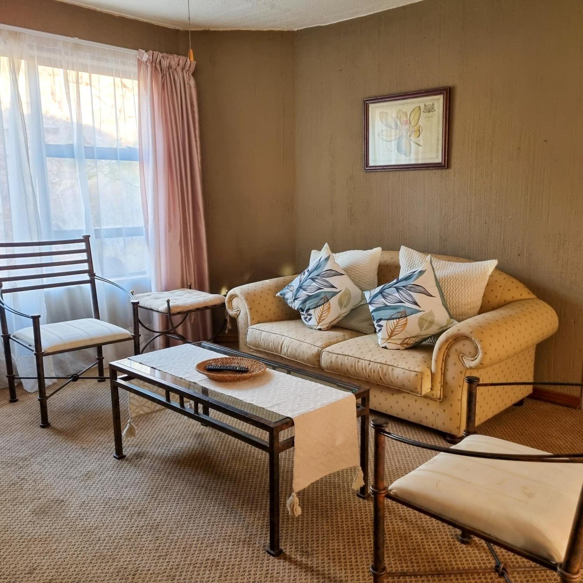 Bass Lake Country Lodge Pretoria Luaran gambar